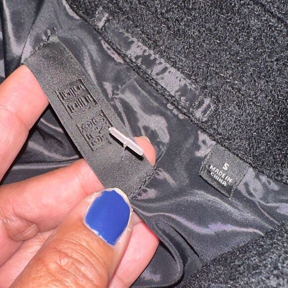 Uniqlo Coat - Picture 5 of 5